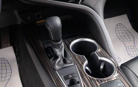 Toyota Camry, 2019 год, 2 799 000 рублей, 15 фотография