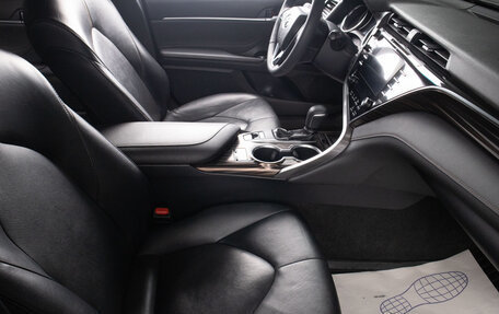 Toyota Camry, 2019 год, 2 799 000 рублей, 18 фотография