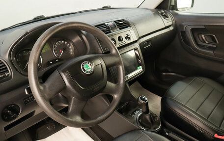 Skoda Fabia II, 2011 год, 499 000 рублей, 10 фотография