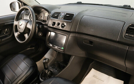 Skoda Fabia II, 2011 год, 499 000 рублей, 12 фотография