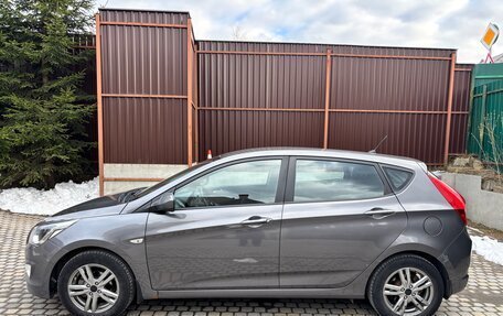 Hyundai Solaris II рестайлинг, 2016 год, 870 000 рублей, 5 фотография