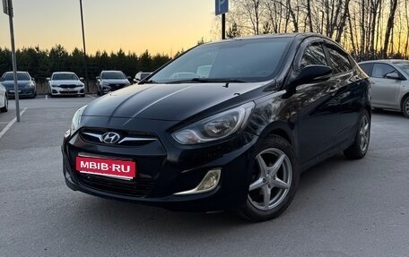 Hyundai Solaris II рестайлинг, 2011 год, 530 000 рублей, 1 фотография