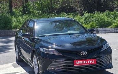Toyota Camry, 2018 год, 2 600 000 рублей, 1 фотография