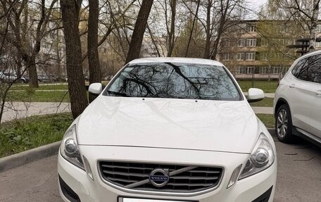 Volvo S60 III, 2012 год, 900 000 рублей, 3 фотография