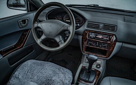 Mitsubishi Galant VIII, 2001 год, 298 000 рублей, 12 фотография