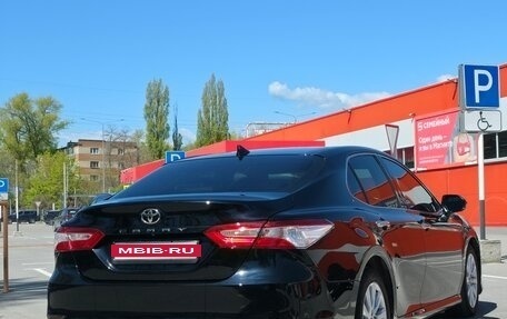 Toyota Camry, 2018 год, 2 600 000 рублей, 15 фотография