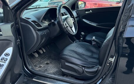 Hyundai Solaris II рестайлинг, 2011 год, 530 000 рублей, 4 фотография