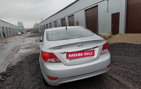 Hyundai Solaris II рестайлинг, 2011 год, 780 000 рублей, 3 фотография