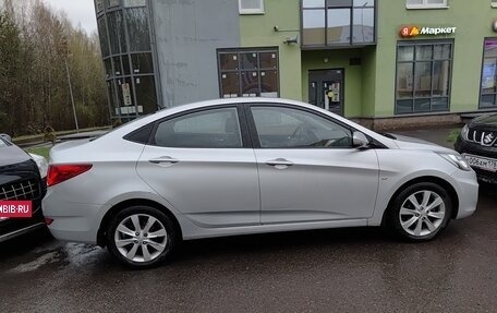 Hyundai Solaris II рестайлинг, 2011 год, 780 000 рублей, 2 фотография