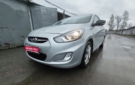Hyundai Solaris II рестайлинг, 2011 год, 780 000 рублей, 9 фотография