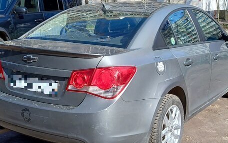 Chevrolet Cruze II, 2010 год, 650 000 рублей, 4 фотография