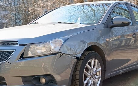 Chevrolet Cruze II, 2010 год, 650 000 рублей, 8 фотография