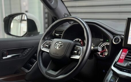 Toyota Land Cruiser, 2022 год, 12 490 000 рублей, 16 фотография