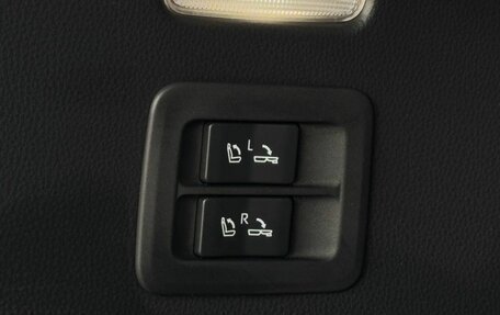 Toyota Land Cruiser, 2022 год, 12 490 000 рублей, 23 фотография