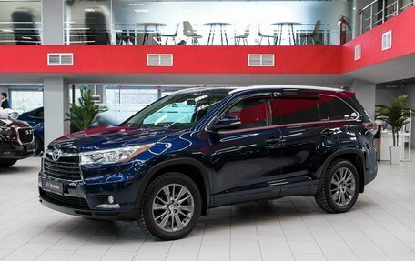 Toyota Highlander III, 2014 год, 2 550 000 рублей, 1 фотография