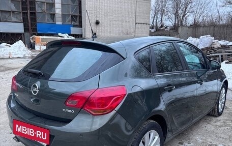 Opel Astra J, 2011 год, 670 000 рублей, 5 фотография