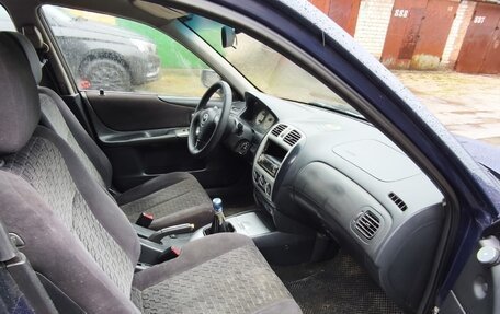 Mazda 323, 2001 год, 300 000 рублей, 6 фотография