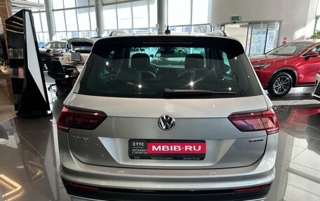 Volkswagen Tiguan II, 2020 год, 3 526 000 рублей, 10 фотография