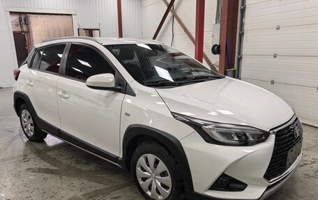 Toyota Yaris XP150 рестайлинг, 2021 год, 1 370 000 рублей, 2 фотография