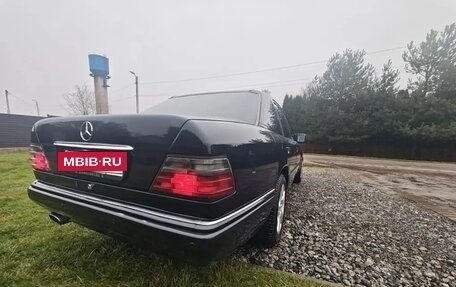Mercedes-Benz E-Класс, 1994 год, 550 000 рублей, 9 фотография