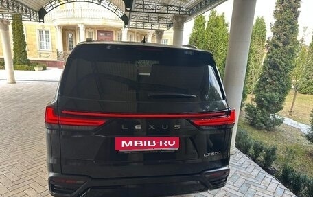 Lexus LX, 2023 год, 17 000 000 рублей, 3 фотография