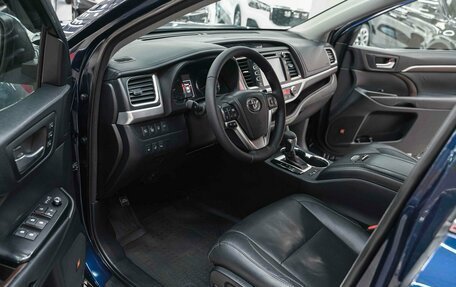 Toyota Highlander III, 2014 год, 2 550 000 рублей, 6 фотография