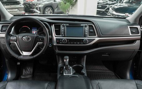 Toyota Highlander III, 2014 год, 2 550 000 рублей, 14 фотография