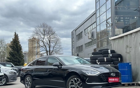 Hyundai Sonata VIII, 2021 год, 1 990 000 рублей, 1 фотография