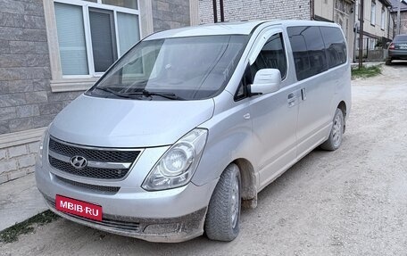 Hyundai Grand Starex Grand Starex I рестайлинг 2, 2010 год, 1 400 000 рублей, 1 фотография