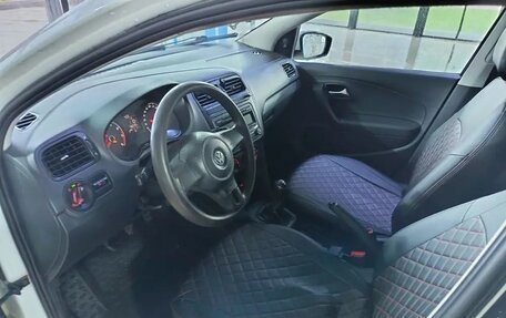 Volkswagen Polo VI (EU Market), 2015 год, 415 000 рублей, 11 фотография