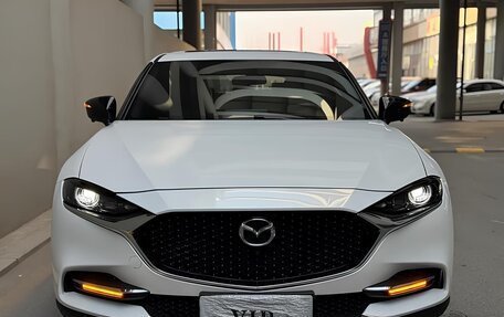 Mazda CX-4, 2023 год, 2 300 000 рублей, 5 фотография