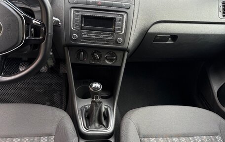 Volkswagen Polo VI (EU Market), 2017 год, 940 000 рублей, 4 фотография