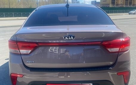 KIA Rio IV, 2018 год, 1 300 000 рублей, 3 фотография