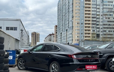 Hyundai Sonata VIII, 2021 год, 1 990 000 рублей, 6 фотография