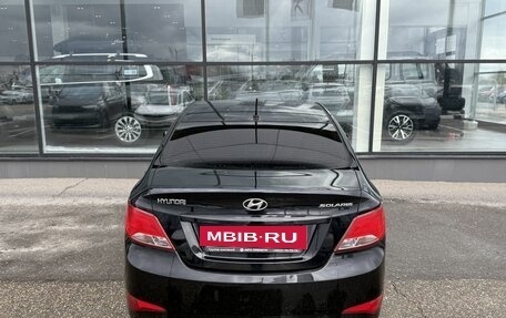 Hyundai Solaris II рестайлинг, 2015 год, 880 000 рублей, 3 фотография