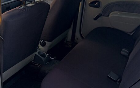 Renault Logan I, 2006 год, 200 000 рублей, 16 фотография