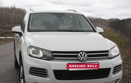 Volkswagen Touareg III, 2013 год, 2 650 000 рублей, 2 фотография