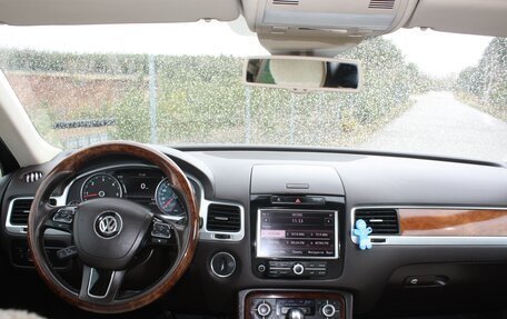 Volkswagen Touareg III, 2013 год, 2 650 000 рублей, 13 фотография