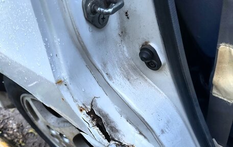 Toyota Ipsum II, 1999 год, 350 000 рублей, 18 фотография