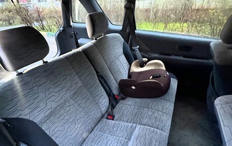 Toyota Ipsum II, 1999 год, 350 000 рублей, 14 фотография