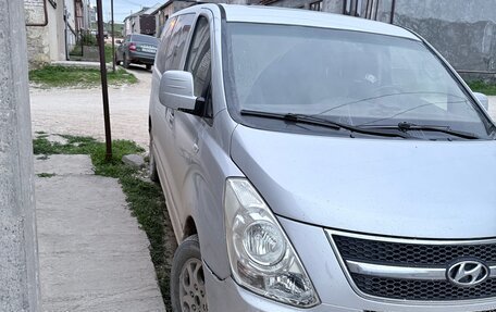Hyundai Grand Starex Grand Starex I рестайлинг 2, 2010 год, 1 400 000 рублей, 2 фотография