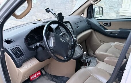 Hyundai Grand Starex Grand Starex I рестайлинг 2, 2010 год, 1 400 000 рублей, 4 фотография