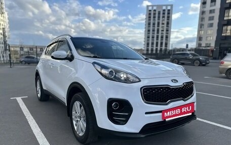 KIA Sportage IV рестайлинг, 2017 год, 2 300 000 рублей, 2 фотография