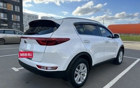KIA Sportage IV рестайлинг, 2017 год, 2 300 000 рублей, 4 фотография