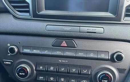 KIA Sportage IV рестайлинг, 2017 год, 2 300 000 рублей, 19 фотография