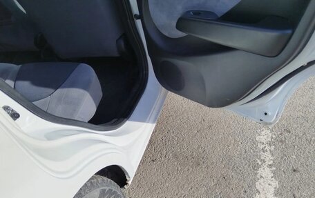 Honda Fit III, 2001 год, 320 000 рублей, 9 фотография