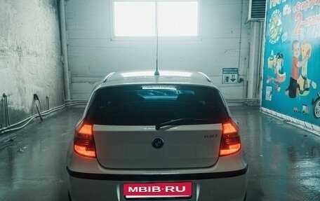 BMW 1 серия, 2008 год, 600 000 рублей, 3 фотография