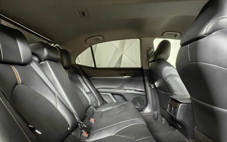 Toyota Camry, 2018 год, 2 997 000 рублей, 16 фотография