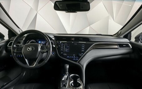 Toyota Camry, 2018 год, 2 997 000 рублей, 14 фотография