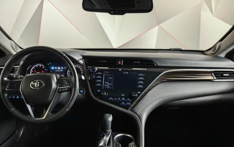 Toyota Camry, 2018 год, 2 997 000 рублей, 15 фотография